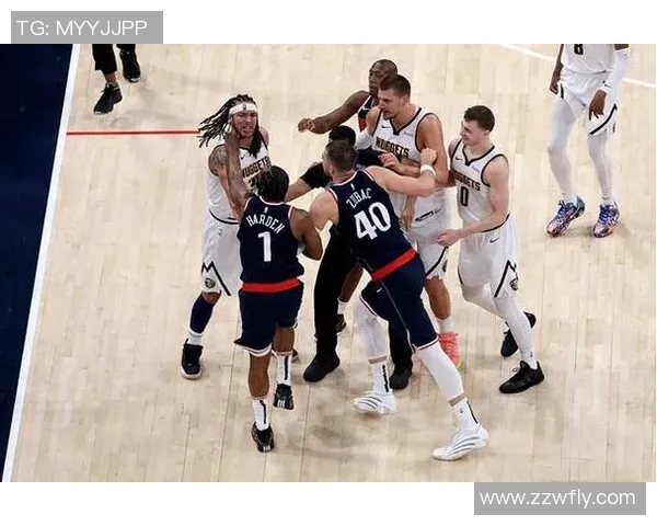 快船与掘金精彩对决黑白直播全程回顾与分析