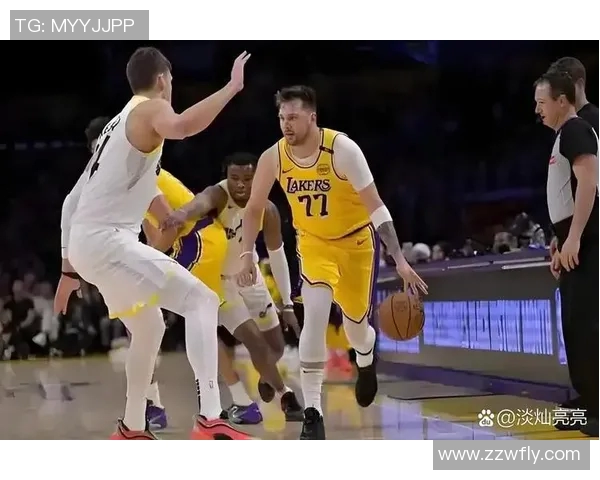 2014年湖人与小牛的激烈对决回顾与赛季精彩瞬间分析