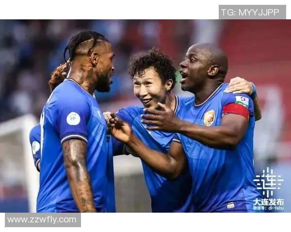 上港与大连精彩对决集锦回顾赛场瞬间尽显足球魅力与激情
