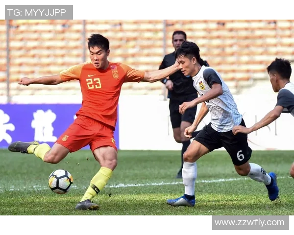 中国国奥队迎战老挝国奥队全力争胜展现青春风采