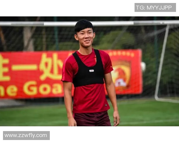 鲁本迪亚斯的足球之路：从青涩小将到世界顶级后卫的成长故事